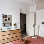 Agrampeli Home, Central, Modern, Spacious شقة *