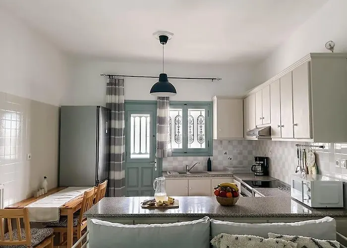 Agrampeli Home, Central, Modern, Spacious *